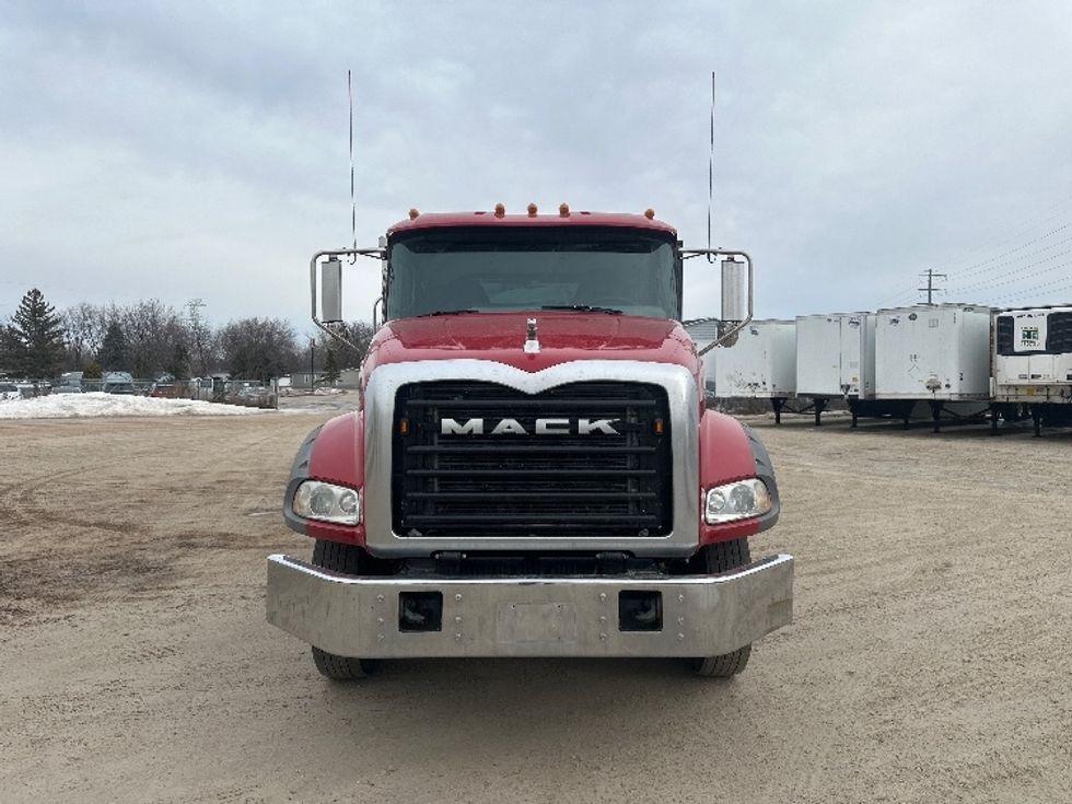 Flatbed Truck-Light and Medium Duty Trucks-Mack-2020-GU533-North Fond Du Lac-WI-134,483\n\t\tmiles-$ 76,000 - Image 2