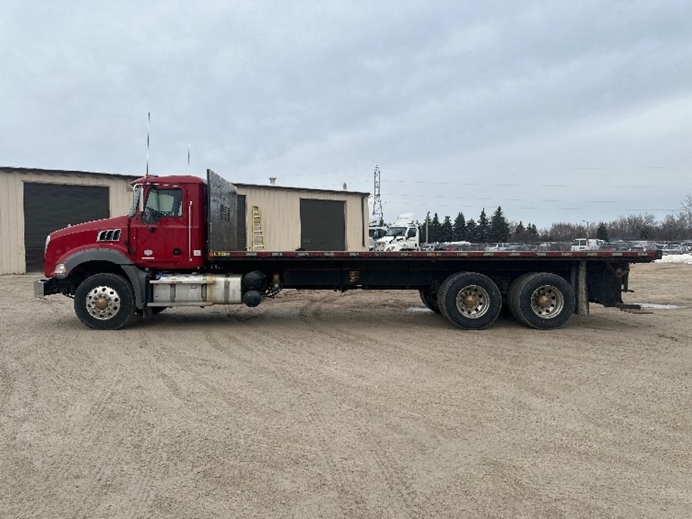 Flatbed Truck-Light and Medium Duty Trucks-Mack-2020-GU533-North Fond Du Lac-WI-134,483\n\t\tmiles-$ 76,000 - Image 4