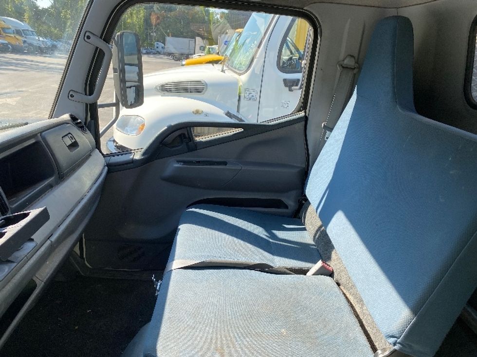 Flatbed Truck-Light and Medium Duty Trucks-Mitsubishi-2013-FEC72S-Ladson-SC-185,434\n\t\tmiles-$ 10,000 - Image 15