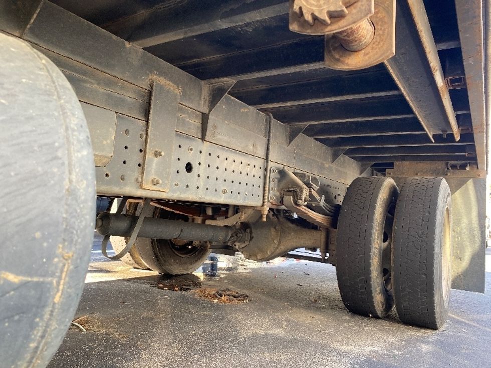 Flatbed Truck-Light and Medium Duty Trucks-Mitsubishi-2013-FEC72S-Ladson-SC-185,434\n\t\tmiles-$ 10,000 - Image 4