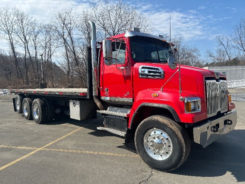 Flatbed Truck-Light and Medium Duty Trucks-Western Star-2018-4700-Montgomery-NY-106,441\n\t\tmiles-$ 56,000 - Image 1