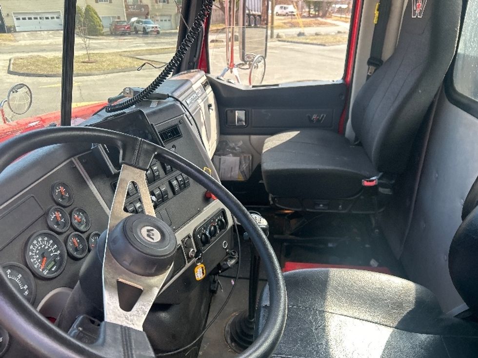 Flatbed Truck-Light and Medium Duty Trucks-Western Star-2018-4700-Montgomery-NY-106,441\n\t\tmiles-$ 56,000 - Image 19