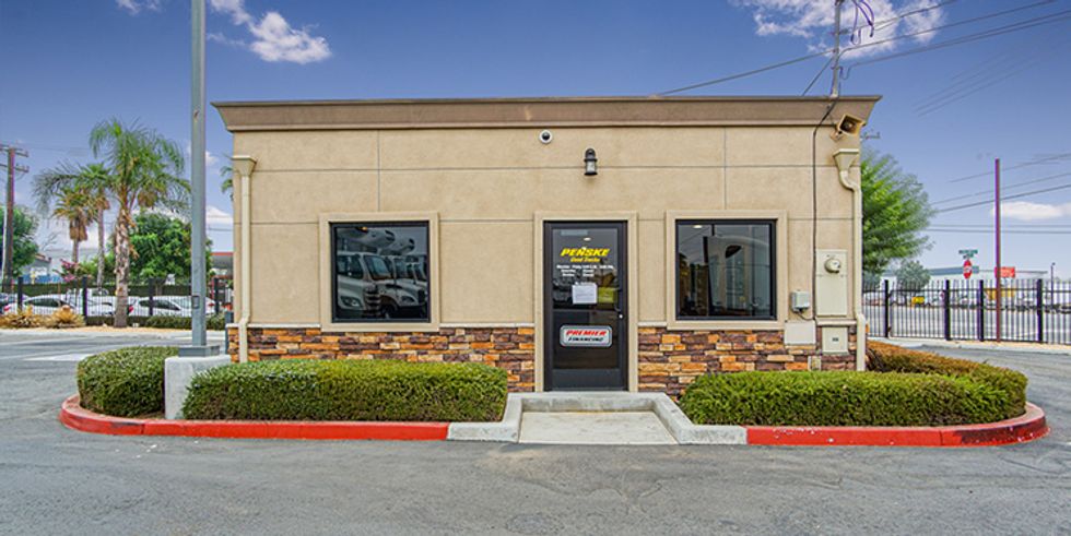 Fontana Used Truck Center