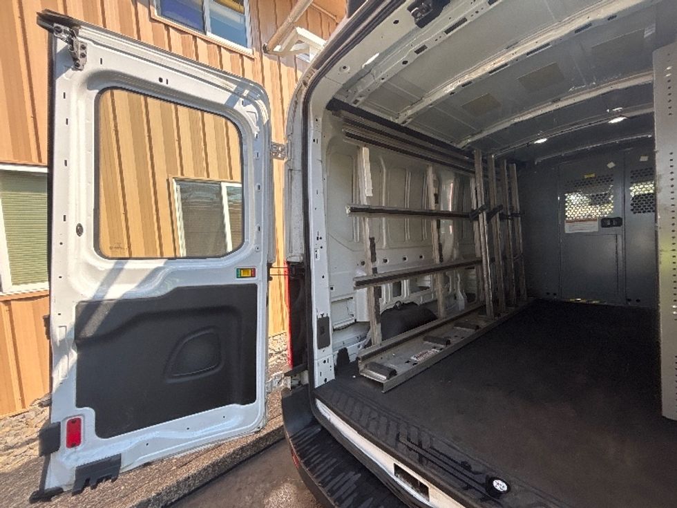 Glass Truck-Specialized Equipment-Ford-2020-TRAN350-Kent-WA-168,426\n\t\tmiles-$ 28,250 - Image 8