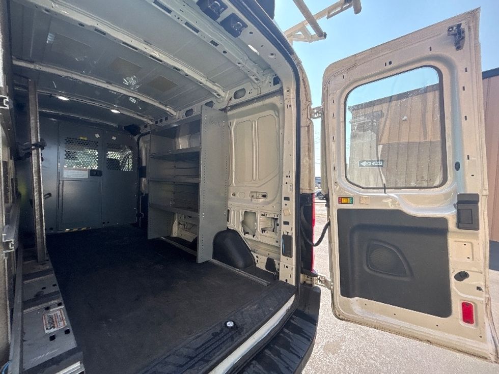Glass Truck-Specialized Equipment-Ford-2020-TRAN350-Kent-WA-168,426\n\t\tmiles-$ 28,250 - Image 9