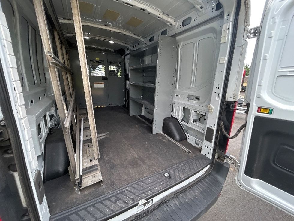 Glass Truck-Specialized Equipment-Ford-2020-TRAN350-Portland-OR-113,485\n\t\tmiles-$ 35,000 - Image 10