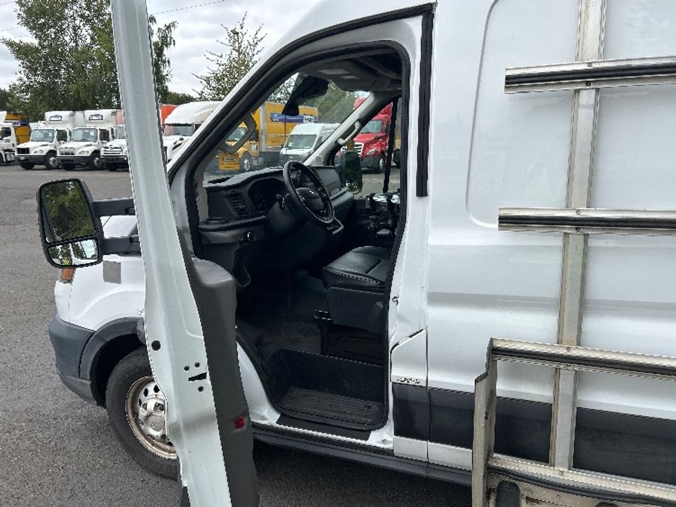 Glass Truck-Specialized Equipment-Ford-2020-TRAN350-Portland-OR-113,485\n\t\tmiles-$ 35,000 - Image 13