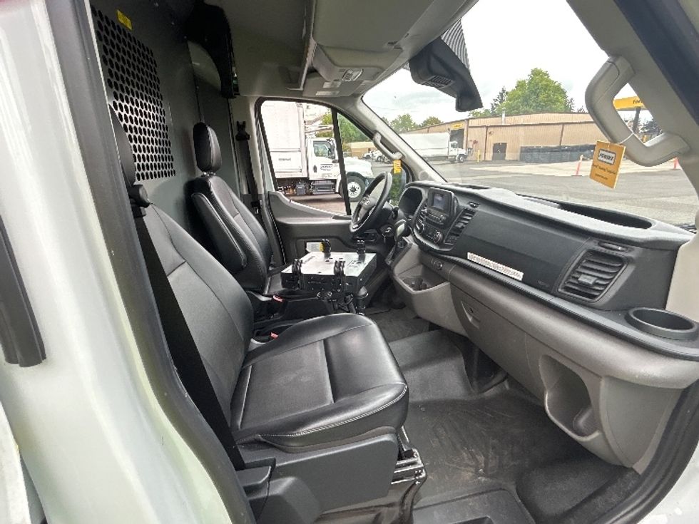Glass Truck-Specialized Equipment-Ford-2020-TRAN350-Portland-OR-113,485\n\t\tmiles-$ 35,000 - Image 19