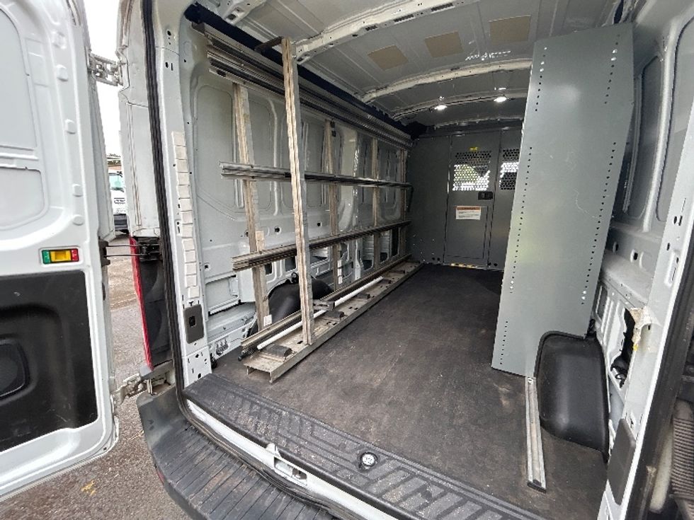Glass Truck-Specialized Equipment-Ford-2020-TRAN350-Portland-OR-113,485\n\t\tmiles-$ 35,000 - Image 9