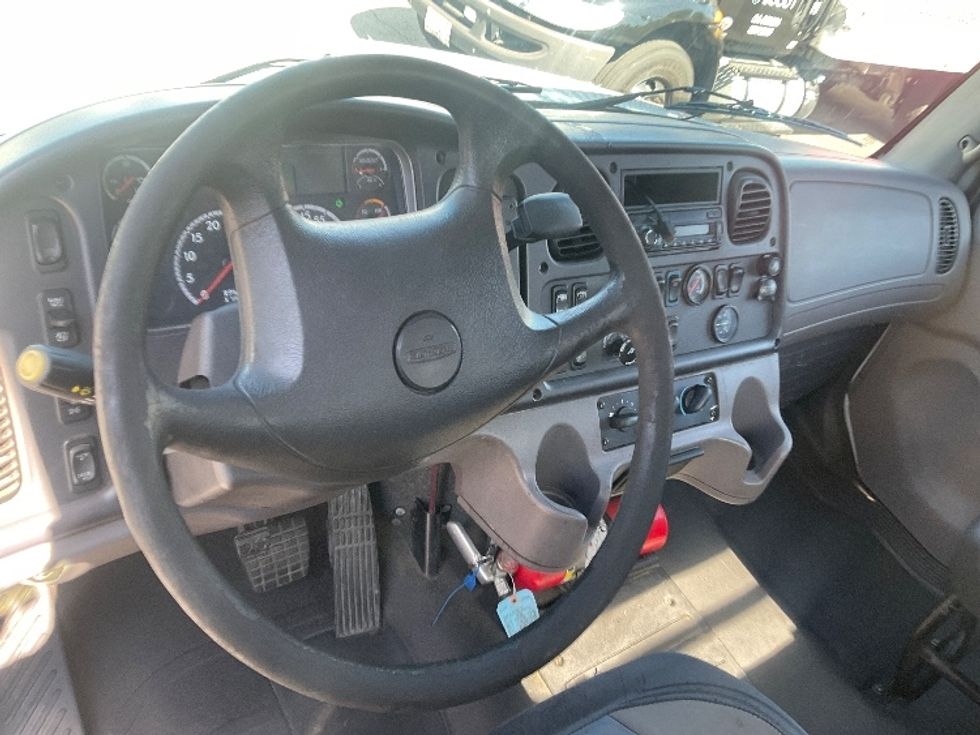 Glass Truck-Specialized Equipment-Freightliner-2016-M2-City Of Industry-CA-447,495\n\t\tmiles-$ 23,000 - Image 18