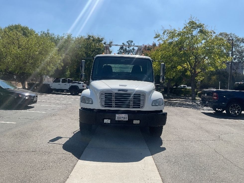 Glass Truck-Specialized Equipment-Freightliner-2016-M2-City Of Industry-CA-447,495\n\t\tmiles-$ 23,000 - Image 2