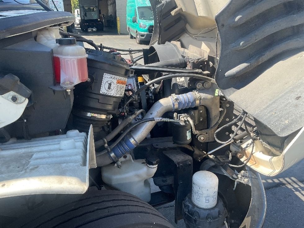 Glass Truck-Specialized Equipment-Freightliner-2016-M2-City Of Industry-CA-447,495\n\t\tmiles-$ 23,000 - Image 23