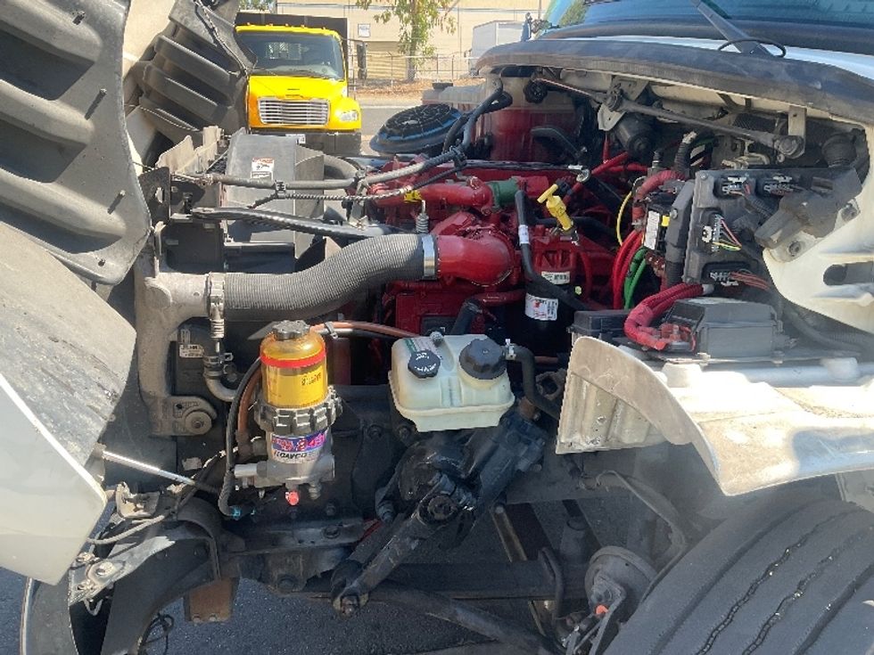 Glass Truck-Specialized Equipment-Freightliner-2016-M2-City Of Industry-CA-447,495\n\t\tmiles-$ 23,000 - Image 24