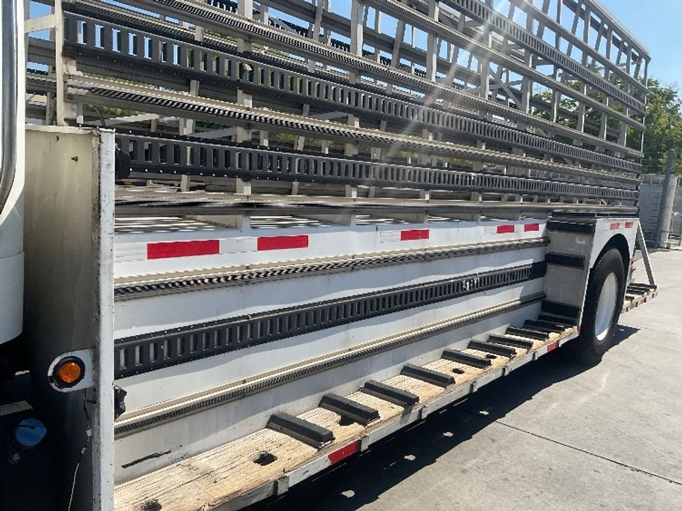 Glass Truck-Specialized Equipment-Freightliner-2016-M2-City Of Industry-CA-447,495\n\t\tmiles-$ 23,000 - Image 5