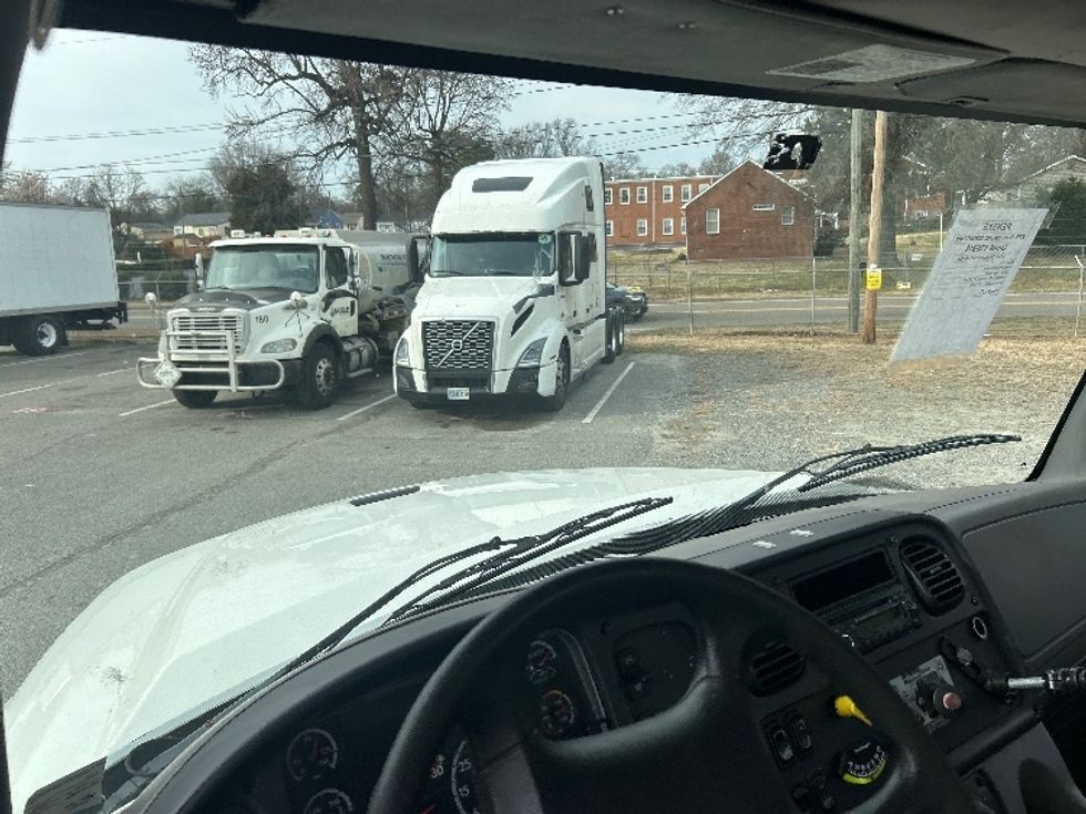 Glass Truck-Specialized Equipment-Freightliner-2016-M211264S-Richmond-VA-257,139\n\t\tmiles-$ 66,000 - Image 18