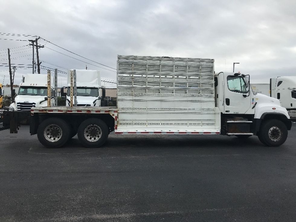 Glass Truck-Specialized Equipment-Freightliner-2018-114SD-Linden-NJ-120,577\n\t\tmiles-$ 96,000 - Image 15