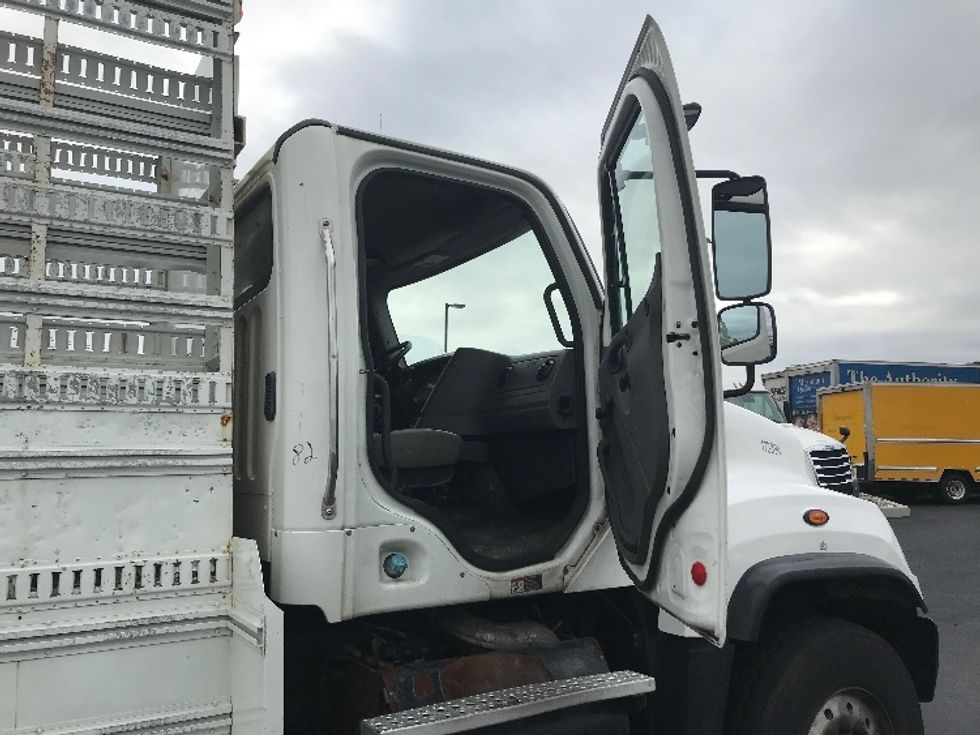 Glass Truck-Specialized Equipment-Freightliner-2018-114SD-Linden-NJ-120,577\n\t\tmiles-$ 96,000 - Image 20