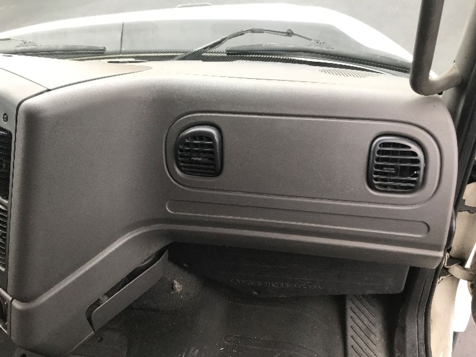 Glass Truck-Specialized Equipment-Freightliner-2018-114SD-Linden-NJ-120,577\n\t\tmiles-$ 96,000 - Image 21