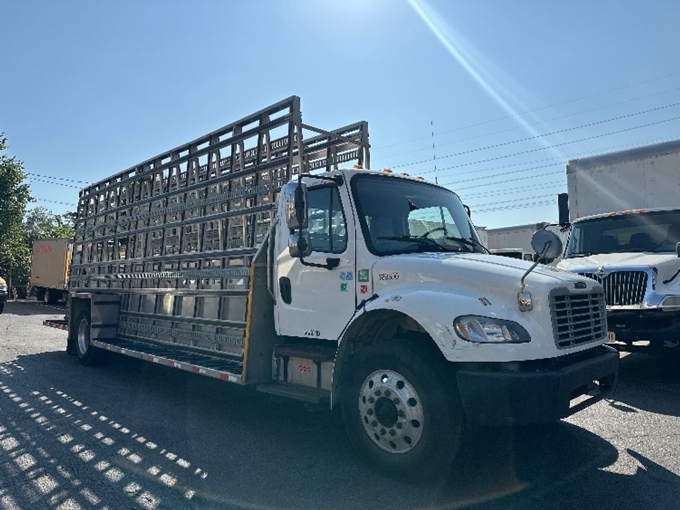Glass Truck-Specialized Equipment-Freightliner-2018-M2-North Bergen-NJ-401,218\n\t\tmiles-$ 37,500 - Image 1