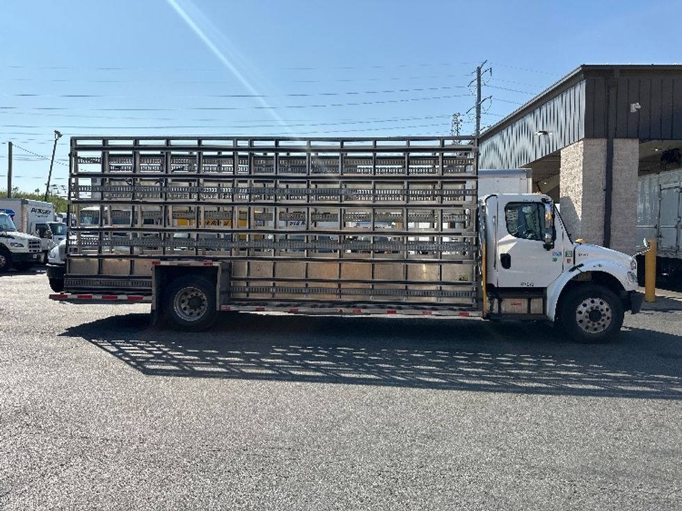 Glass Truck-Specialized Equipment-Freightliner-2018-M2-North Bergen-NJ-401,218\n\t\tmiles-$ 37,500 - Image 10