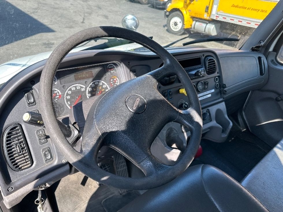 Glass Truck-Specialized Equipment-Freightliner-2018-M2-North Bergen-NJ-401,218\n\t\tmiles-$ 37,500 - Image 12