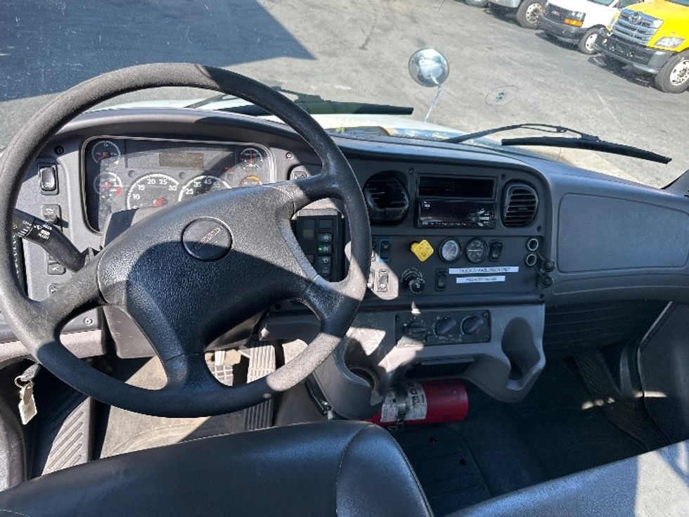 Glass Truck-Specialized Equipment-Freightliner-2018-M2-North Bergen-NJ-401,218\n\t\tmiles-$ 37,500 - Image 13