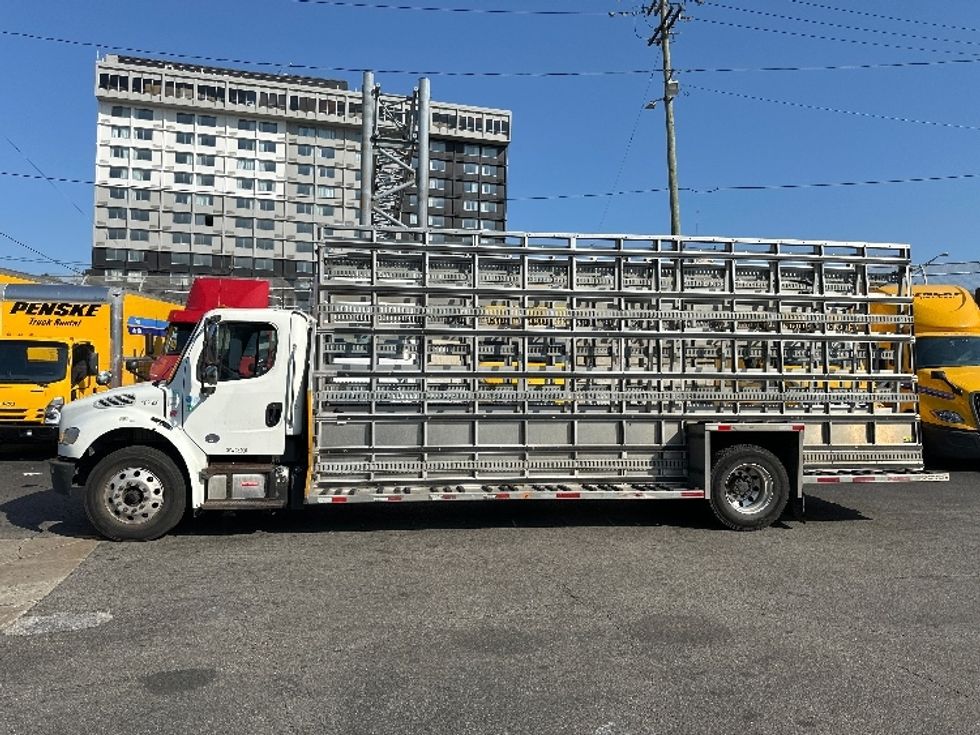 Glass Truck-Specialized Equipment-Freightliner-2018-M2-North Bergen-NJ-401,218\n\t\tmiles-$ 37,500 - Image 4