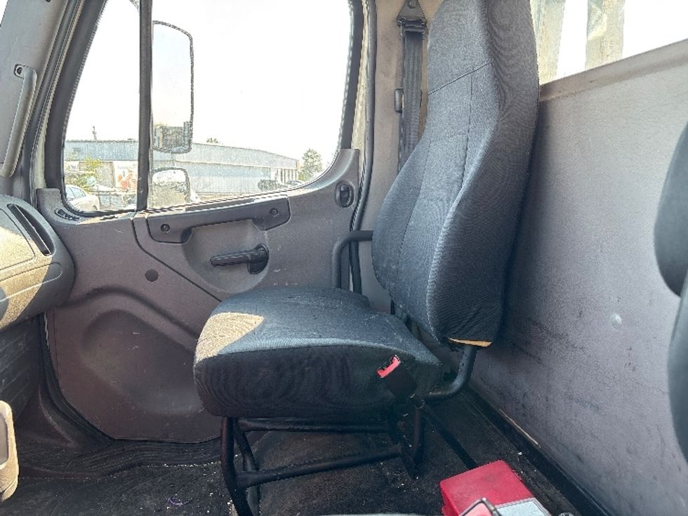 Glass Truck-Specialized Equipment-Freightliner-2019-M2-Columbus-OH-263,282\n\t\tmiles-$ 41,750 - Image 16