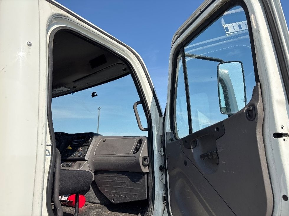 Glass Truck-Specialized Equipment-Freightliner-2019-M2-Columbus-OH-263,282\n\t\tmiles-$ 41,750 - Image 17