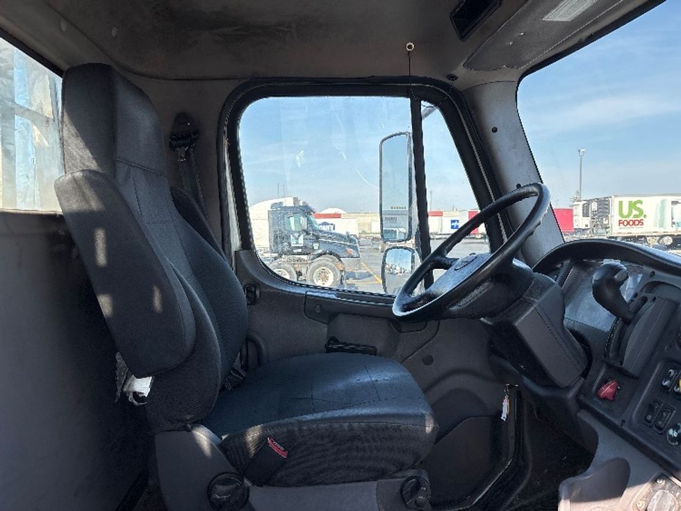 Glass Truck-Specialized Equipment-Freightliner-2019-M2-Columbus-OH-263,282\n\t\tmiles-$ 41,750 - Image 19