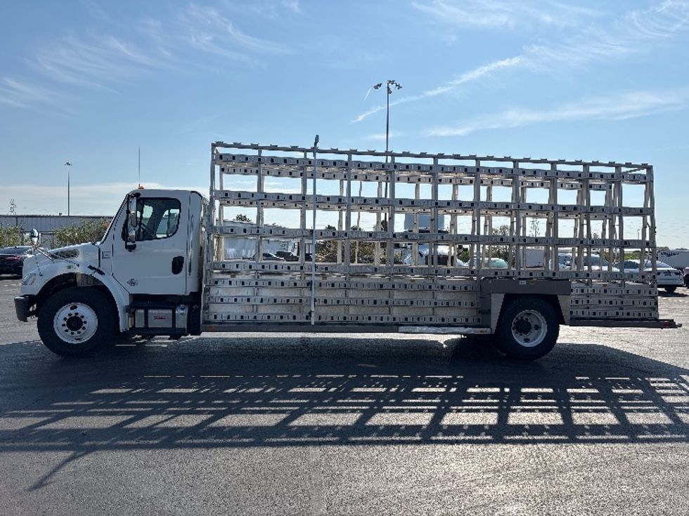 Glass Truck-Specialized Equipment-Freightliner-2019-M2-Columbus-OH-263,282\n\t\tmiles-$ 41,750 - Image 4