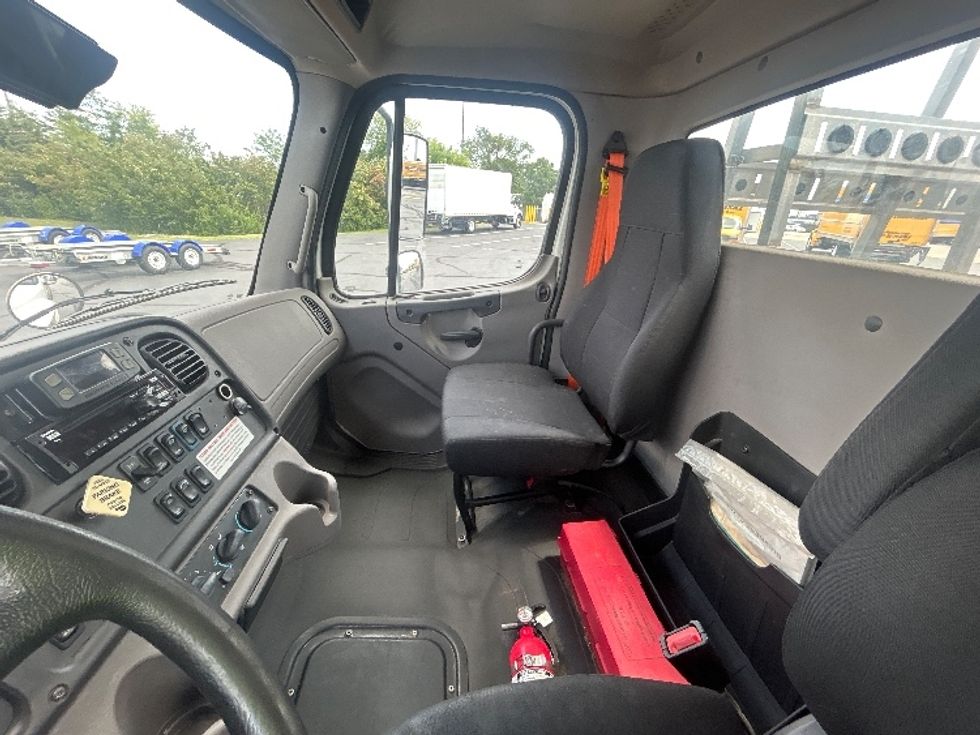 Glass Truck-Specialized Equipment-Freightliner-2020-M2-Indianapolis-IN-288,357\n\t\tmiles-$ 33,750 - Image 16