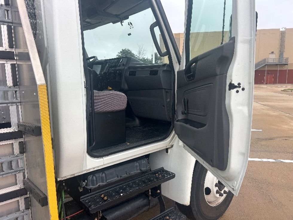 Glass Truck-Specialized Equipment-International-2020-MV607-Terrell-TX-65,140\n\t\tmiles-$ 64,500 - Image 15