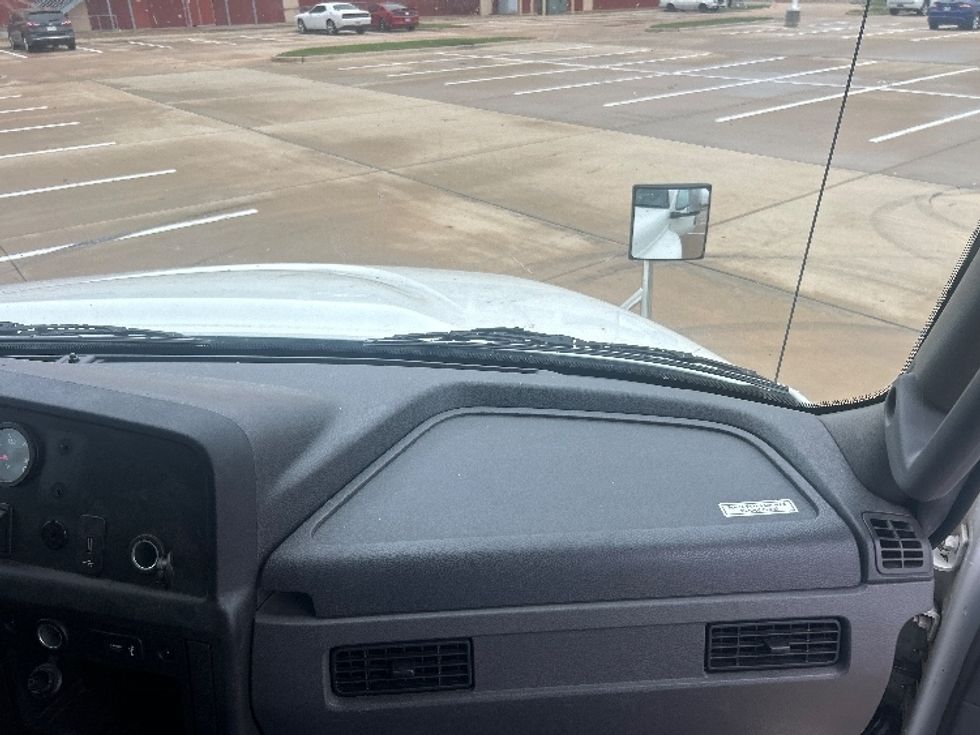 Glass Truck-Specialized Equipment-International-2020-MV607-Terrell-TX-65,140\n\t\tmiles-$ 64,500 - Image 16