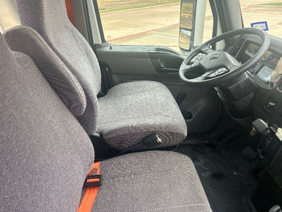 Glass Truck-Specialized Equipment-International-2020-MV607-Terrell-TX-65,140\n\t\tmiles-$ 64,500 - Image 17