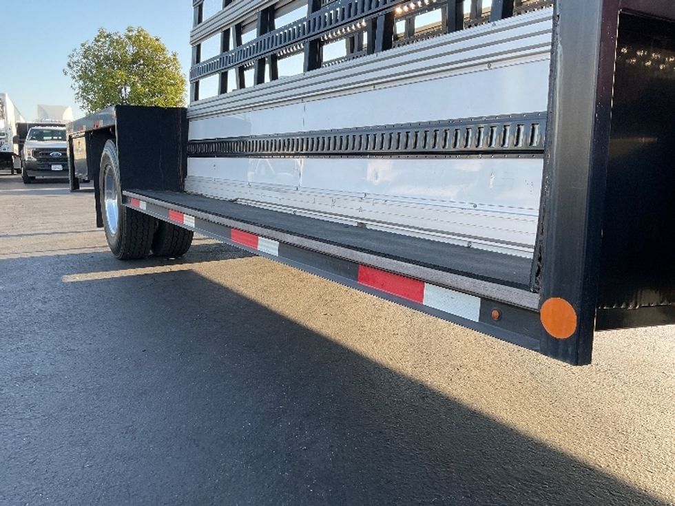 Glass Truck-Specialized Equipment-Peterbilt-2017-337-Torrance-CA-56,359\n\t\tmiles-$ 46,750 - Image 14