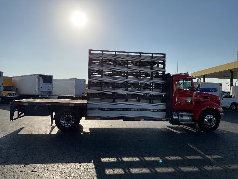 Glass Truck-Specialized Equipment-Peterbilt-2017-337-Torrance-CA-56,359\n\t\tmiles-$ 46,750 - Image 15