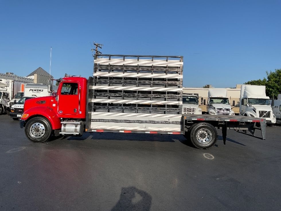 Glass Truck-Specialized Equipment-Peterbilt-2017-337-Torrance-CA-56,359\n\t\tmiles-$ 46,750 - Image 4