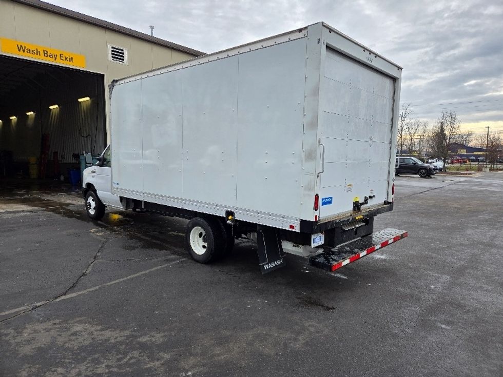 Light Duty Box Truck-Alternative Fuel Trucks & Tractors-Ford-2023-E350-Ypsilanti-MI-82,689\n\t\tmiles-$ 34,500 - Image 6