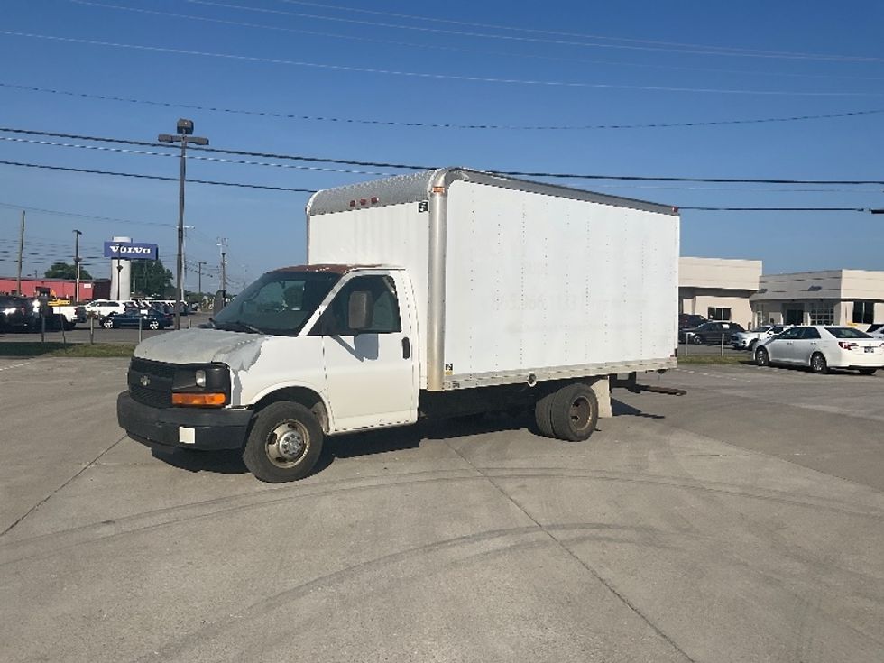 Light Duty Box Truck-Light and Medium Duty Trucks-Chevrolet-2007-EXPRESS-Knoxville-TN-530,971\n\t\tmiles-$ 9,000 - Image 3