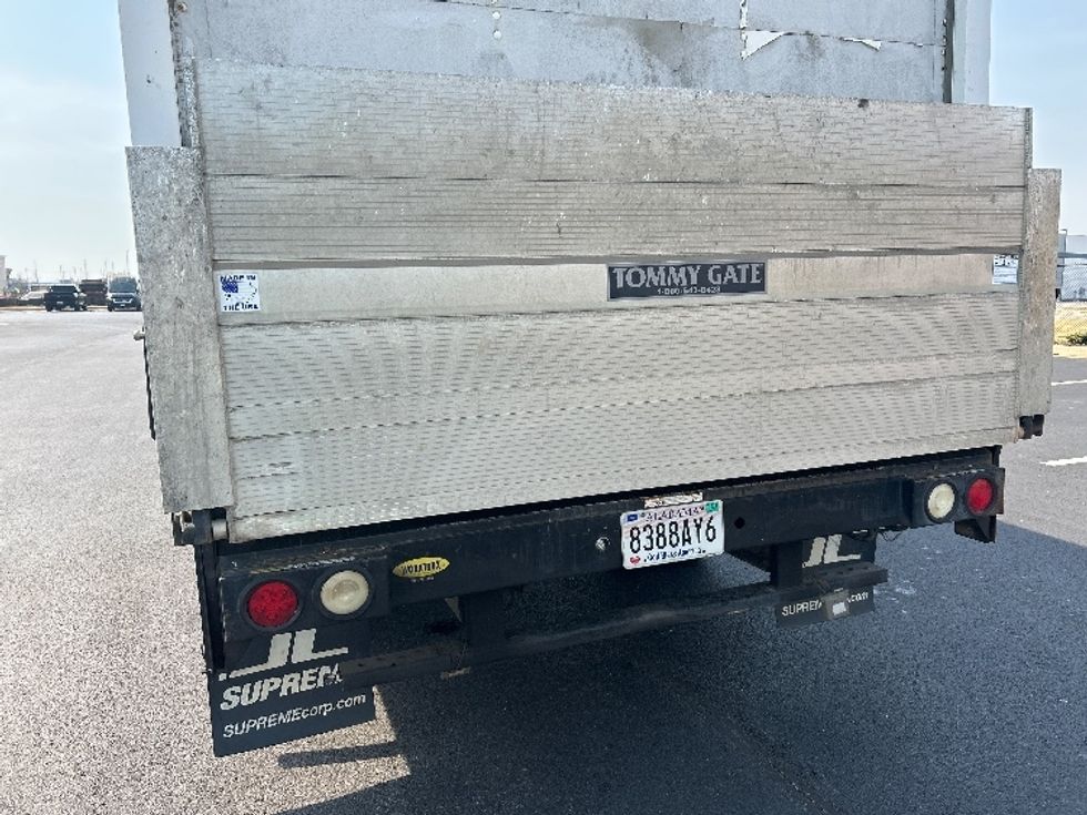 Light Duty Box Truck-Light and Medium Duty Trucks-Chevrolet-2010-EXPRESS-Madison-AL-154,834\n\t\tmiles-$ 8,000 - Image 26