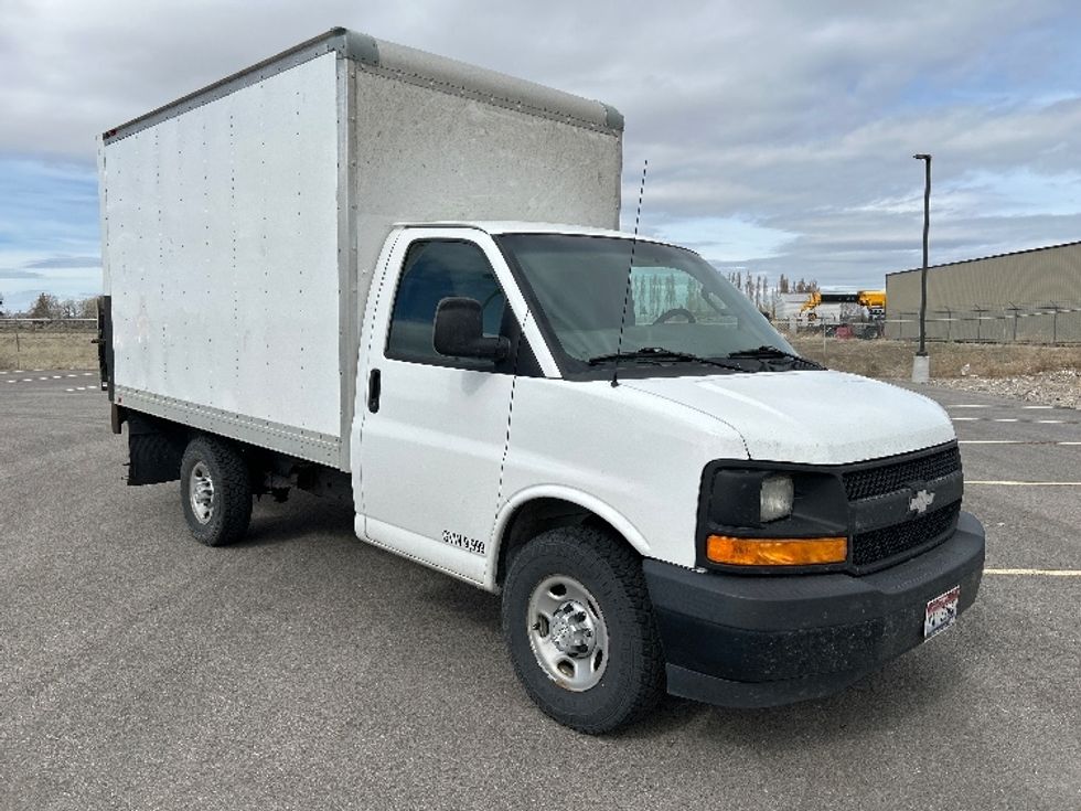 Light Duty Box Truck-Light and Medium Duty Trucks-Chevrolet-2017-EXPRESS-Idaho Falls-ID-223,265\n\t\tmiles-$ 7,500 - Image 1
