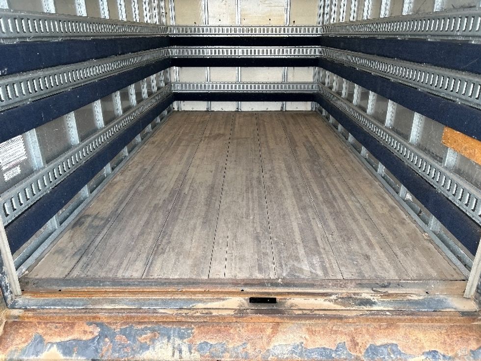 Light Duty Box Truck-Light and Medium Duty Trucks-Chevrolet-2017-EXPRESS-Idaho Falls-ID-223,265\n\t\tmiles-$ 7,500 - Image 10