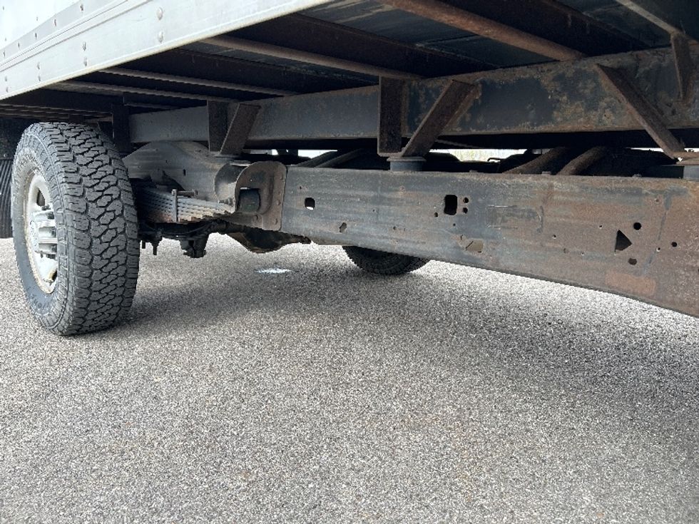 Light Duty Box Truck-Light and Medium Duty Trucks-Chevrolet-2017-EXPRESS-Idaho Falls-ID-223,265\n\t\tmiles-$ 7,500 - Image 14