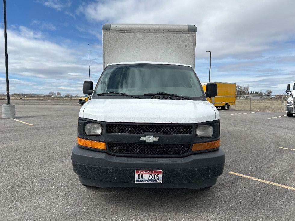 Light Duty Box Truck-Light and Medium Duty Trucks-Chevrolet-2017-EXPRESS-Idaho Falls-ID-223,265\n\t\tmiles-$ 7,500 - Image 2