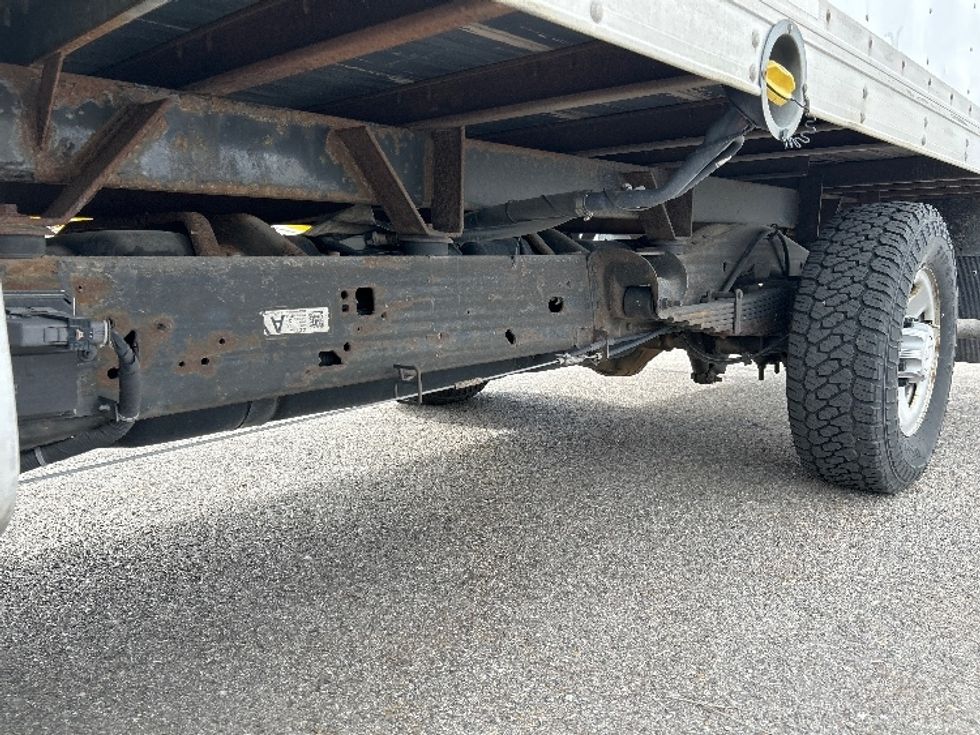 Light Duty Box Truck-Light and Medium Duty Trucks-Chevrolet-2017-EXPRESS-Idaho Falls-ID-223,265\n\t\tmiles-$ 7,500 - Image 5