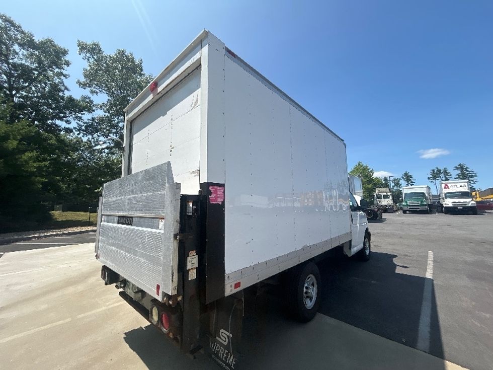 Light Duty Box Truck-Light and Medium Duty Trucks-Chevrolet-2017-EXPRESS-Londonderry-NH-117,366\n\t\tmiles-$ 12,500 - Image 13