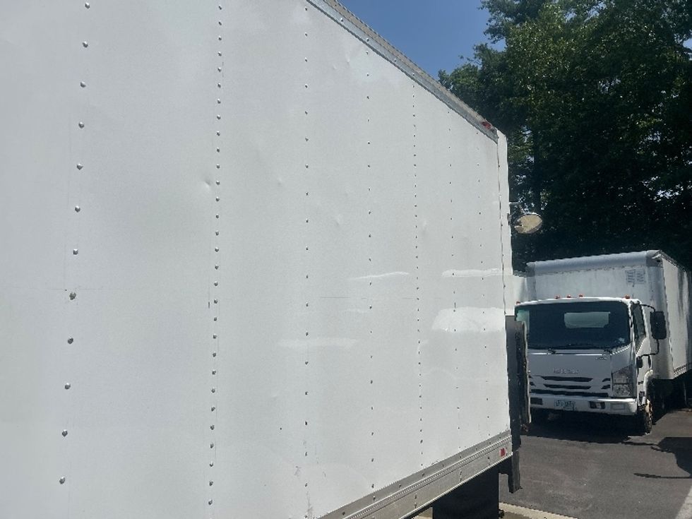 Light Duty Box Truck-Light and Medium Duty Trucks-Chevrolet-2017-EXPRESS-Londonderry-NH-117,366\n\t\tmiles-$ 12,500 - Image 25