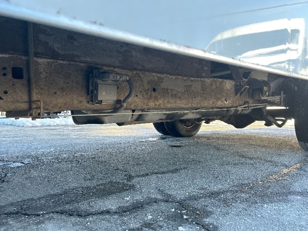 Light Duty Box Truck-Light and Medium Duty Trucks-Chevrolet-2019-G33903-Dartmouth-NS-194,310\n\t\tkm-$ 31,250 - Image 5