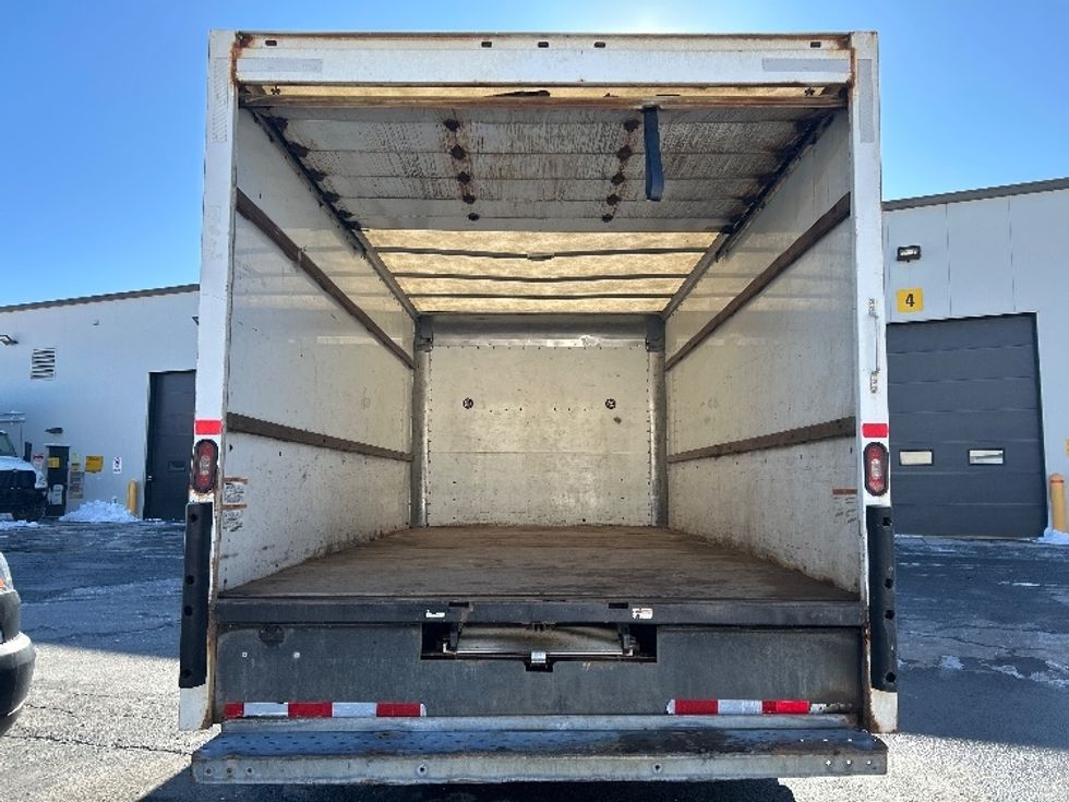 Light Duty Box Truck-Light and Medium Duty Trucks-Chevrolet-2019-G33903-Dartmouth-NS-194,310\n\t\tkm-$ 31,250 - Image 8